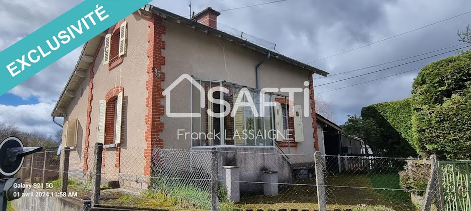 Vente maison 5 pièces 66 m² à Marsac-en-Livradois (63940), 78 000 €