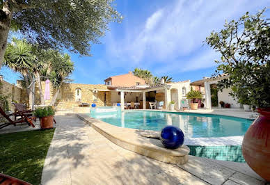 Maison avec piscine et terrasse 20