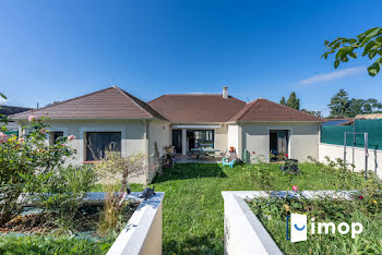 maison à La Queue-les-Yvelines (78)