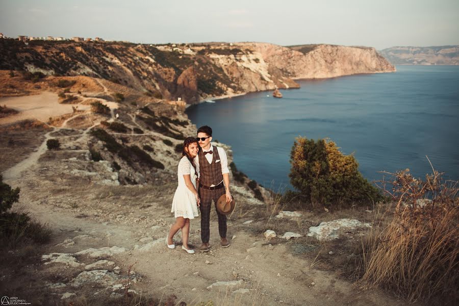 Wedding photographer Artem Goncharov (odinmig). Photo of 20 September 2016