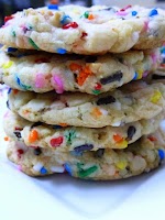 Funfetti Cake Batter Cookies (makes 30-32) was pinched from <a href="http://cookincowgirl.blogspot.com/2011/10/funfetti-cake-batter-cookies.html" target="_blank">cookincowgirl.blogspot.com.</a>