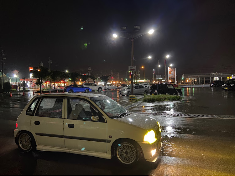 セルボ・モードのセルボモード・ラテラルロッド交換・雨☔・マフラー