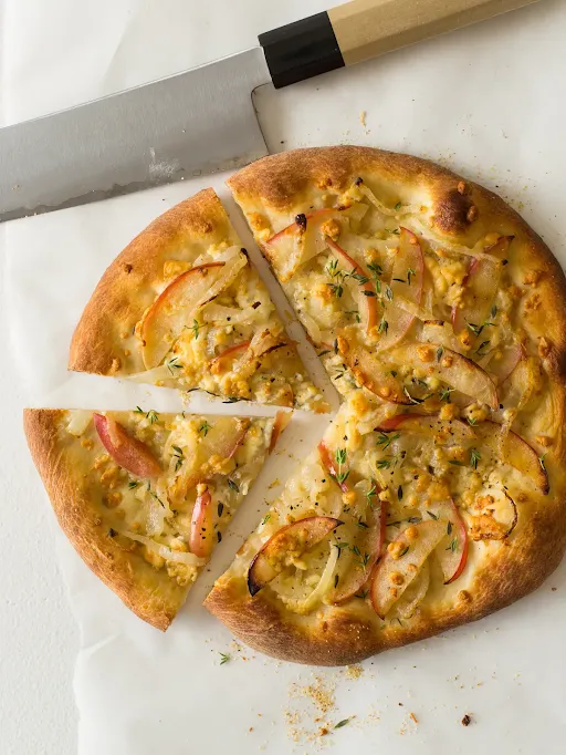 Onion Pizza