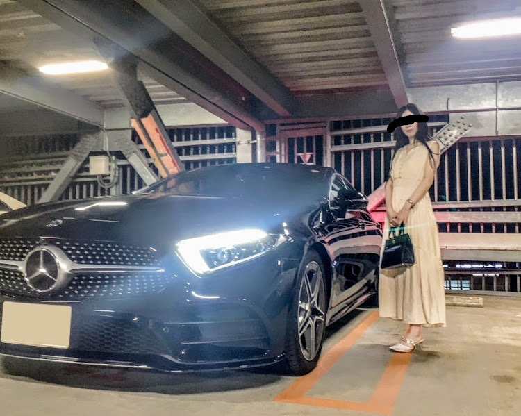 CLSクラス クーペのあなたの燃費はどれくらい？・メルセデス・ベンツ・キャンギャル風撮影・お盆休み・メルセデス女子に関するカスタム事例の投稿画像2枚目