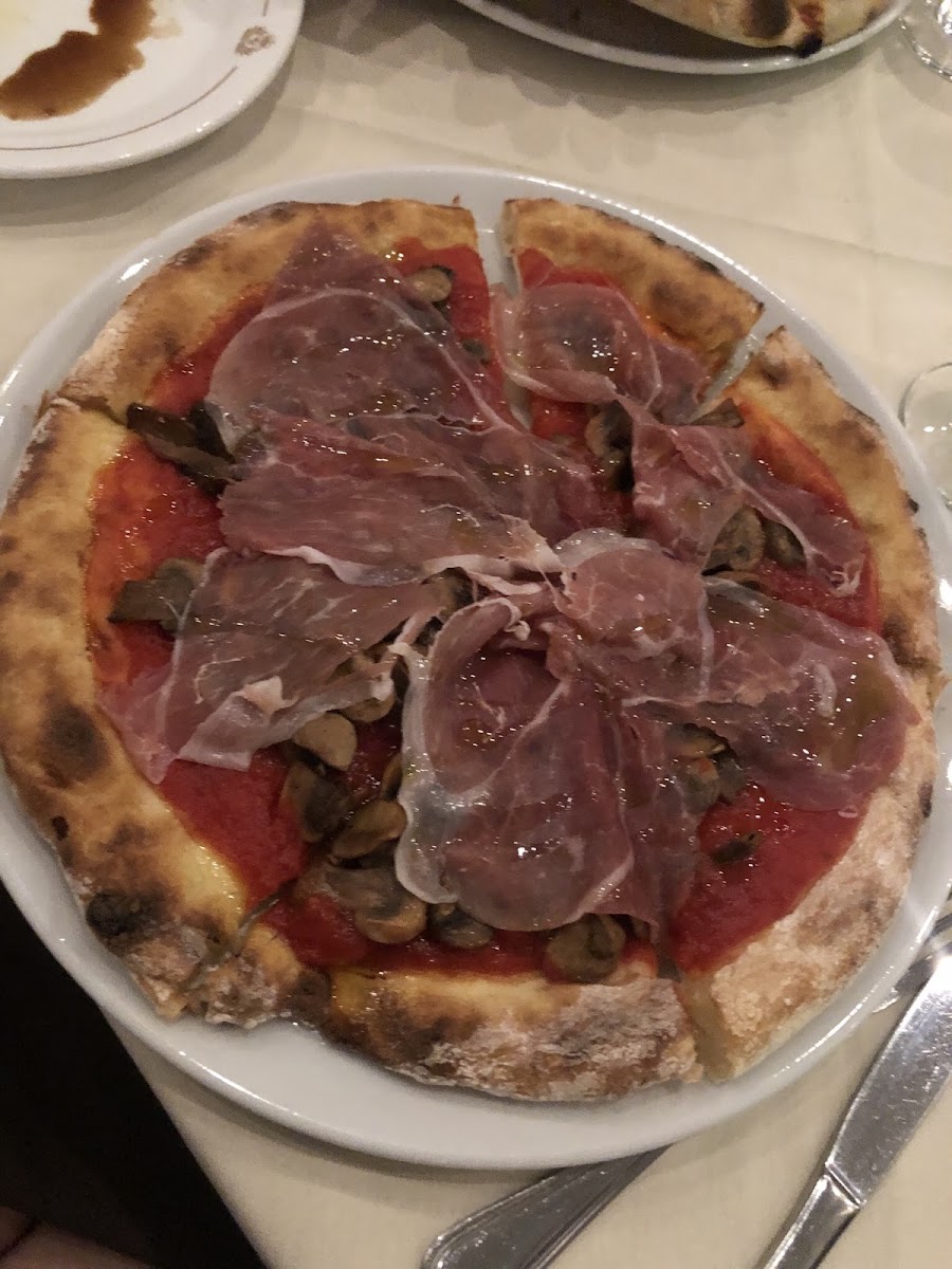 Gluten-Free Pizza at Capri New Style
