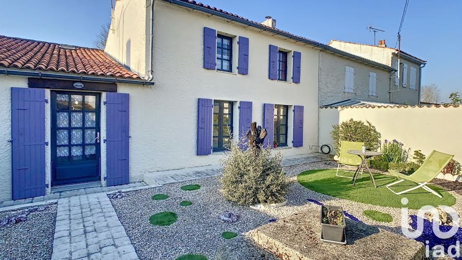 Vente maison 4 pièces 93 m² à Saint-Christophe (17220), 282 000 €