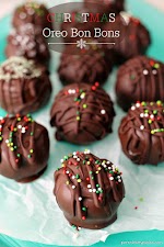 Christmas Oreo Bon Bons was pinched from <a href="https://www.persnicketyplates.com/christmas-oreo-bon-bons/" target="_blank" rel="noopener">www.persnicketyplates.com.</a>