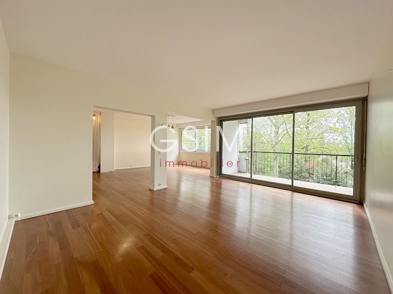 Location  appartement 5 pièces 131 m² à Vaucresson (92420), 2 650 €