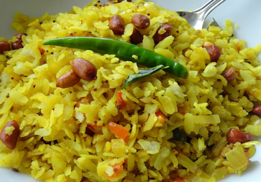 Poha With Roasted Peanuts