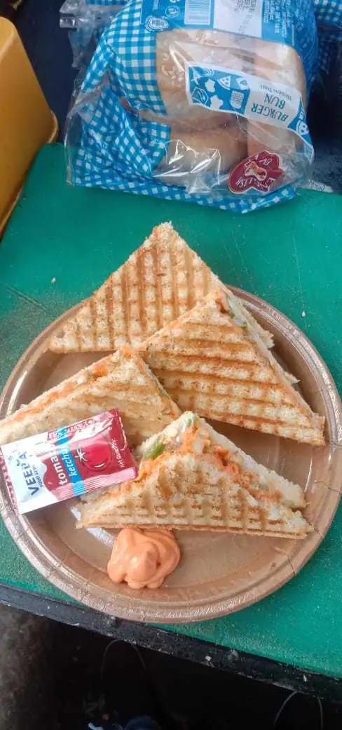 Chicken Makhni Sandwich