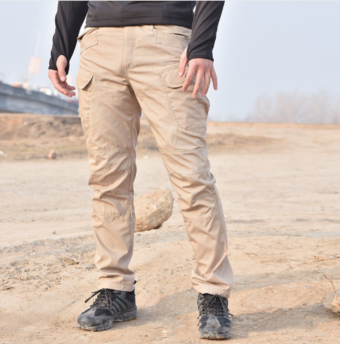 Outdoor Multi-Leg Tactical Broek Robuuste, veelzijdige broek voor buiten met meerdere broekspijpen voor optimale bewegingsvrijheid en comfort.