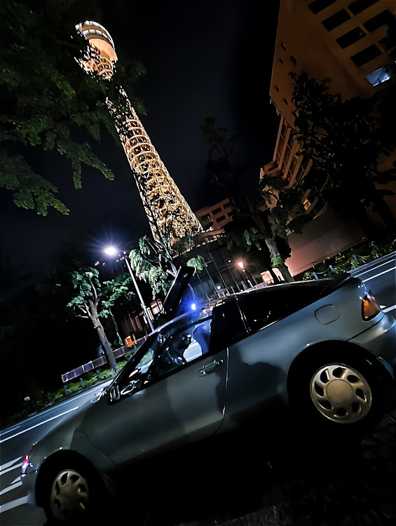 セラの横浜みなとみらい・夜景と愛車・横浜マリンタワー・横浜ランドマークタワー・横浜インターコンチネンタルホテルに関するカスタム事例の投稿画像10枚目