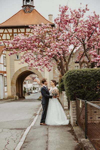 Fotografo di matrimoni Carolin Ulrich (oneandonly). Foto del 1 agosto 2022