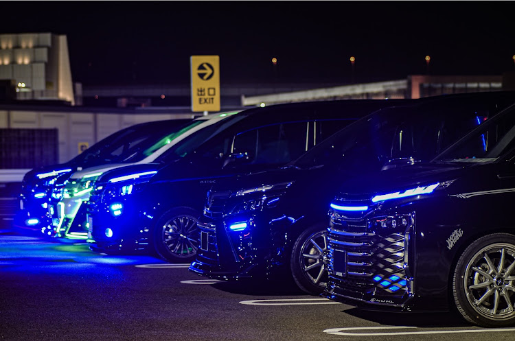 ヴォクシーの9月もよろしくお願いします。・90系ヴォクシー　ノア・workwheel LANVEC LED10・夜の撮影会・チーピン&ZEROに関するカスタム事例の投稿画像4枚目