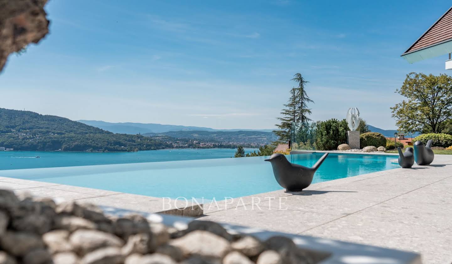 Villa with pool and terrace Annecy