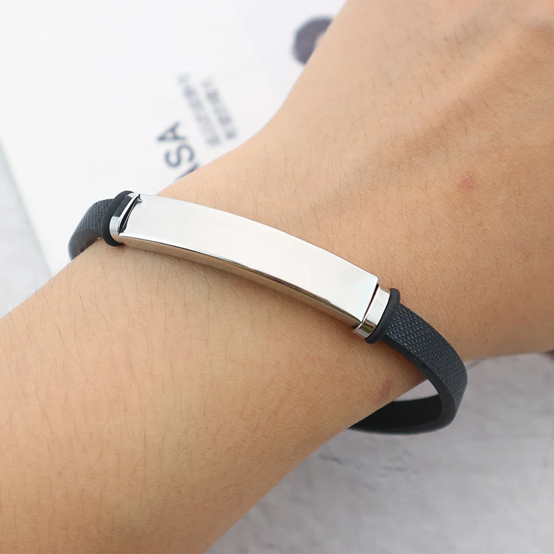 Design Sense Couple Bracelet, Niche Accessories in Leather and Stainless Steel, a stylish and meaningful gift for your l