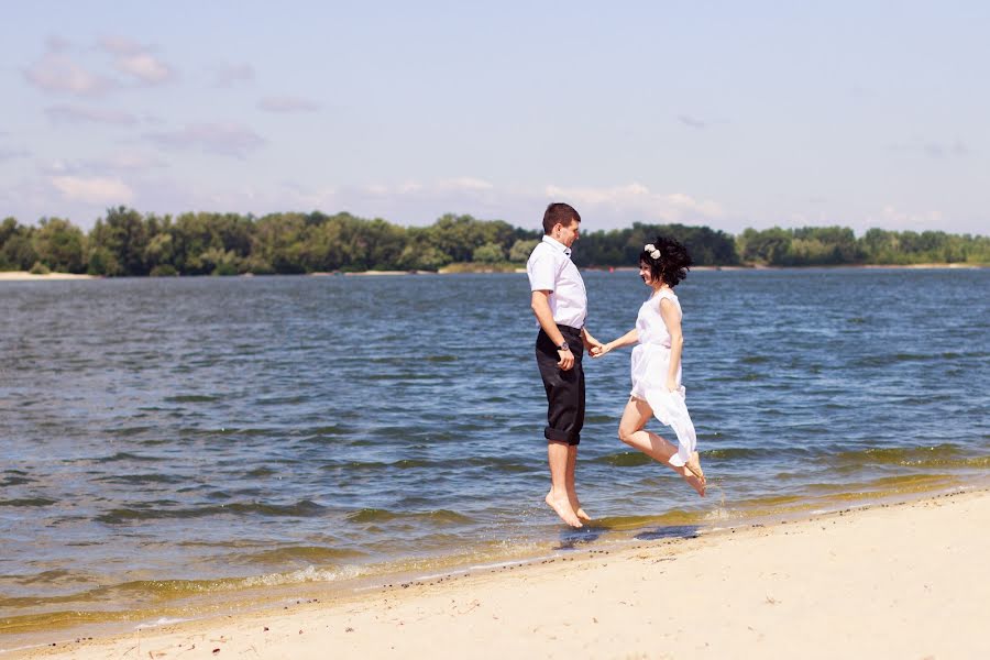 Wedding photographer Yuliya Dubina (yuliadybina). Photo of 14 July 2016