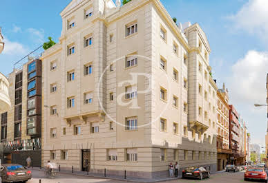 Appartement avec terrasse et piscine 19