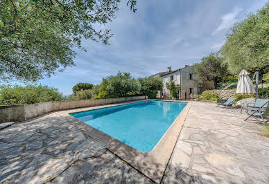 Villa with pool and terrace 3