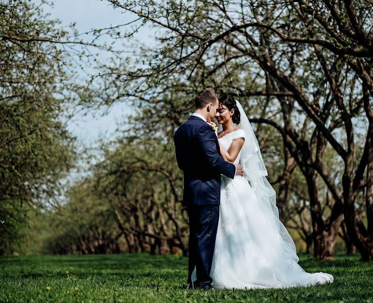 Fotógrafo de casamento Roman Konovalov (konovalovroman). Foto de 14 de julho 2020