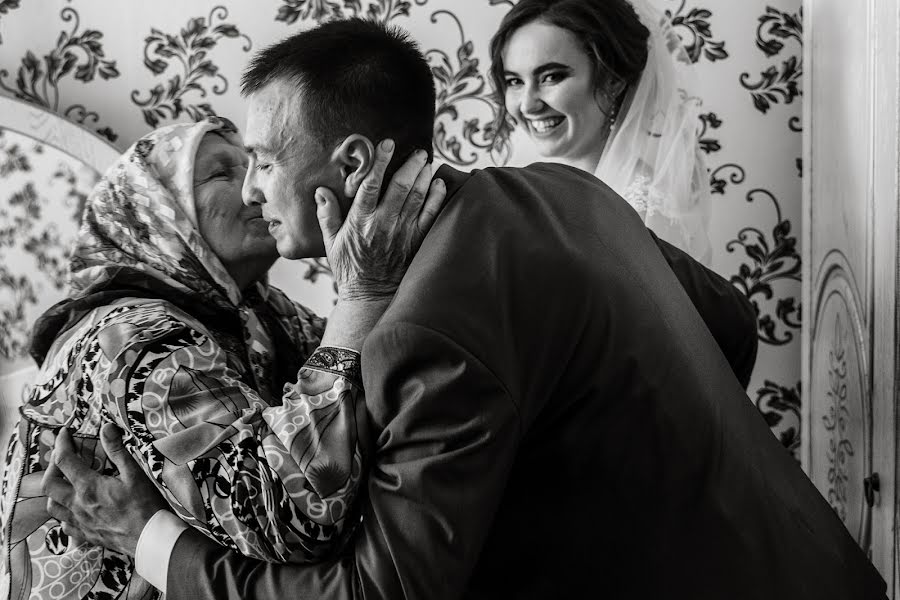 Fotografo di matrimoni Aleksandr Burlakov (alexbu). Foto del 15 novembre 2017