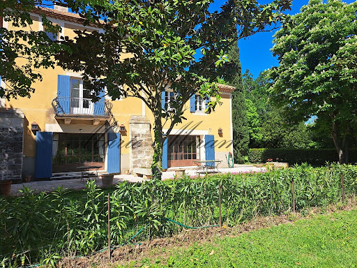 House with pool and terrace 3
