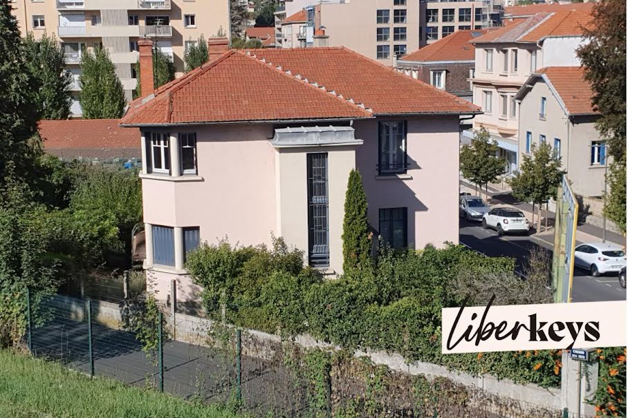 Vente maison 8 pièces 200 m² à Le Puy-en-Velay (43000), 299 000 €