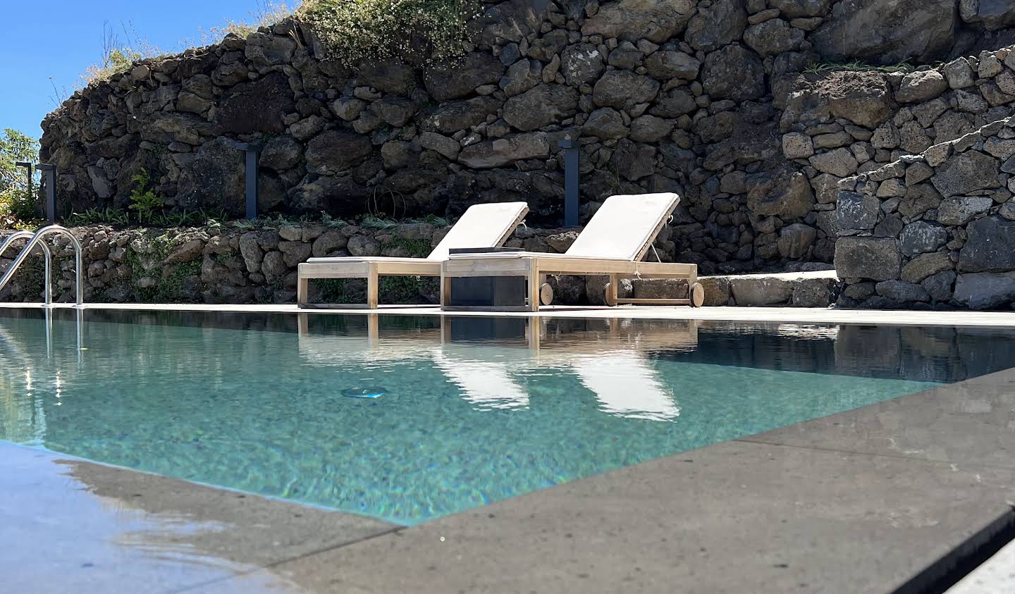 Villa avec piscine en bord de mer Pico