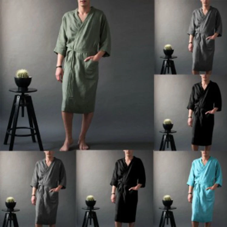 Accappatoio, vestaglia e abito da casa per uomo e donna. Loungewear e pigiameria morbidi, ideali per il relax e il comfort a casa.
