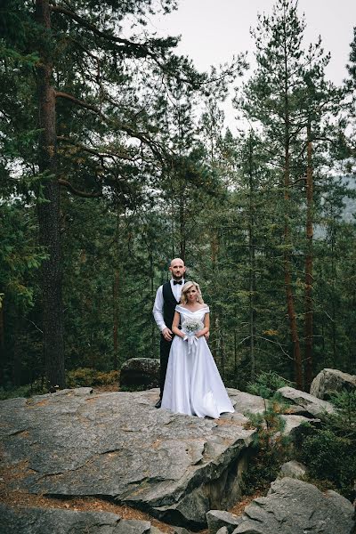 Fotografo di matrimoni Oleksandra Scherbakova-Oliynyk (oleoli). Foto del 8 novembre 2019