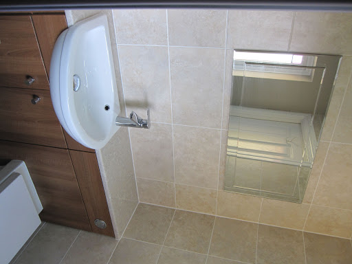 Ensuite shower room design & fit