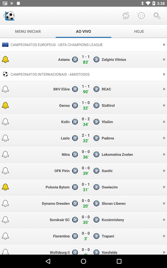 caca n铆queis de futebol