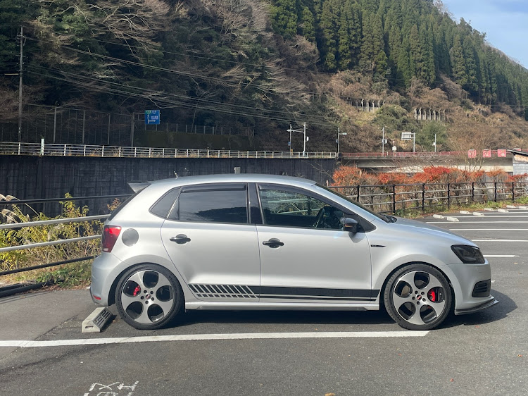 ポロのポロGTI・ワーゲンのある生活・シルバーはイイぞぉー・杖立温泉・日田焼きそばに関するカスタム事例の投稿画像1枚目