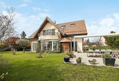 Maison avec jardin et terrasse 13