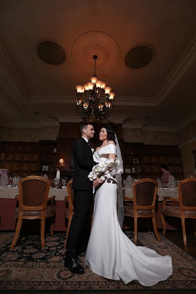 Fotógrafo de casamento Alisa Pavlova (alyapavlovansk). Foto de 12 de outubro 2021