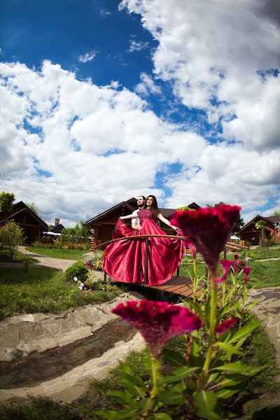 婚礼摄影师Kristina Kulikova（kristikul）。2016 9月11日的照片