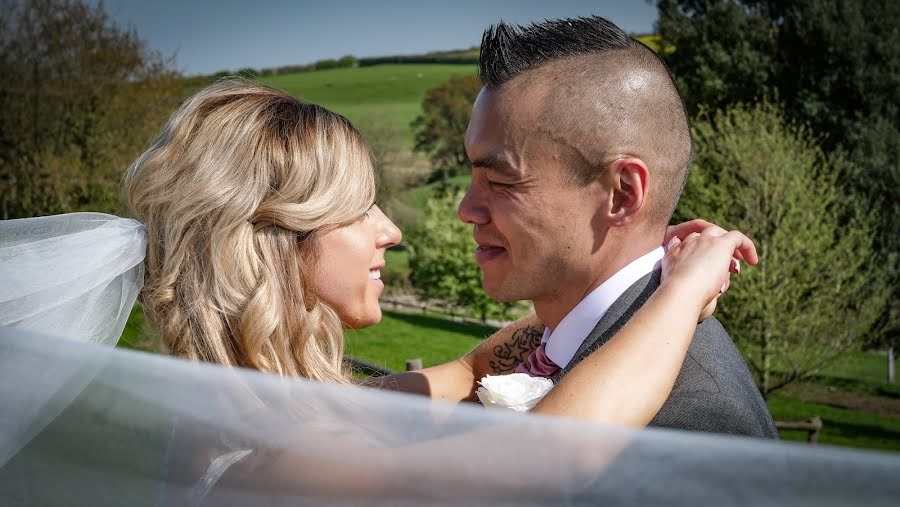 Wedding photographer Billy Lipsett (relivethedayfilm). Photo of 2 July 2019