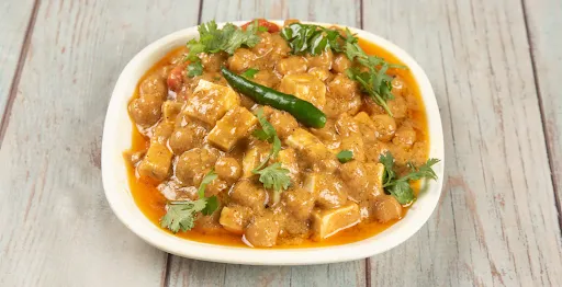 Chana Paneer