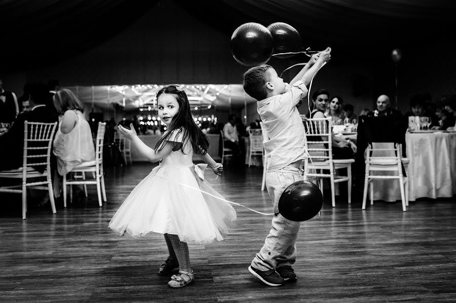 Fotografer pernikahan Marius Stoian (stoian). Foto tanggal 26 Maret 2022