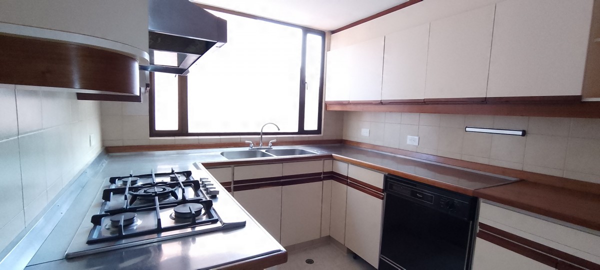 Apartamento En Arriendo - La Carolina, Bogota