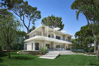 villa à Antibes (06)