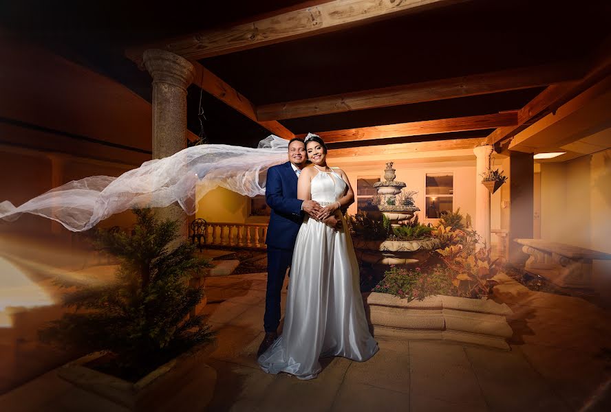 Wedding photographer Bruno Urbina (brunoneptuno). Photo of 3 September 2023