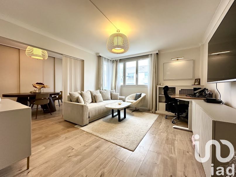 Location meublée appartement 5 pièces 85 m² à Trappes (78190), 1 586 €