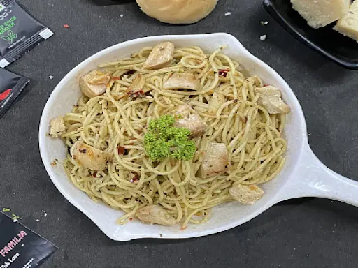 Spaghetti Aglio E Olio Non Veg