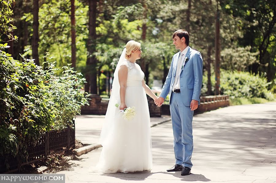 Fotografo di matrimoni Anna Hmelnitkaia (annahm). Foto del 19 febbraio 2015