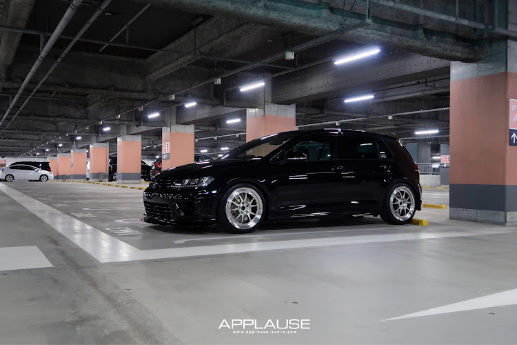 APPLAUSEさんが投稿したホイール交換・車高調整・ゴルフ7・golf7・マフラー交換に関するカスタム事例の投稿画像1枚目