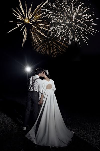 Fotógrafo de casamento Viktoriya Reshetnikova (vikareshka). Foto de 18 de agosto 2022