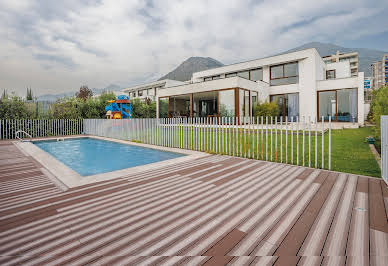 Maison avec jardin et terrasse 4