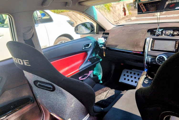 マークXのブリッド vios3・助手席もフルバケw・マークXドリフト・明日は…に関するカスタム事例の投稿画像4枚目