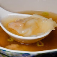 牛肉麵．雞湯